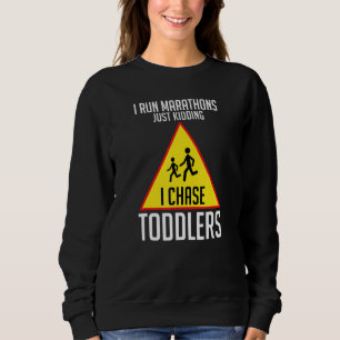 Jag Chase Småbarn Teach Studenter Springa A Marath T Shirt