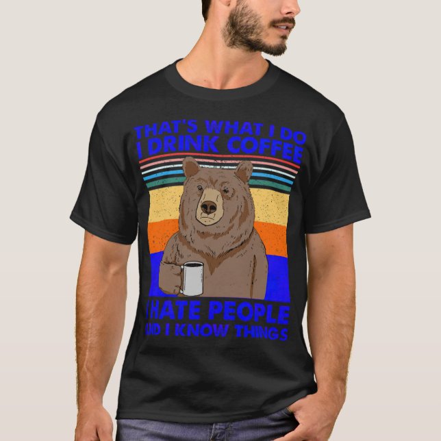 Jag dricker kaffe... Jag älskar humorou. T Shirt (Framsida)