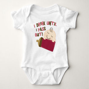 Jag dricker tills jag går ut t-shirt