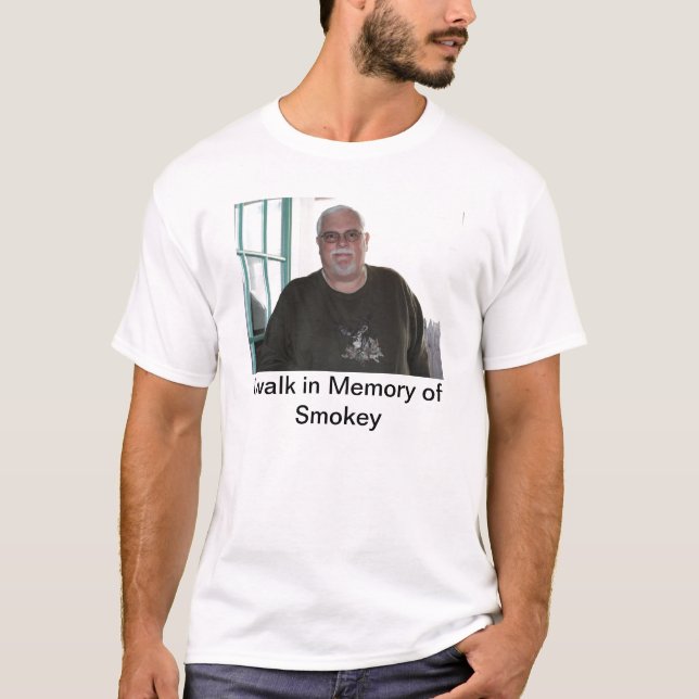 Jag går i minne av Smokey T Shirt (Framsida)