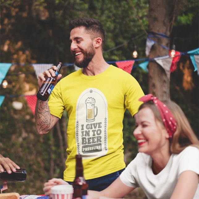 Jag Ge in för att utöva påtryckningar T Shirt (Skapare uppladdad)