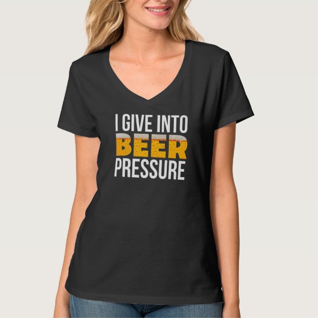 Jag Ge in i öltryck öl öl Puns T Shirt (Framsida)