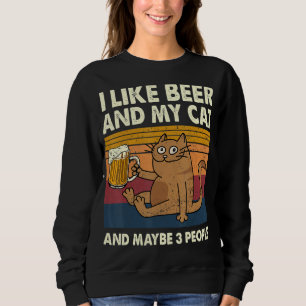 Jag gillar öl och mitt katt och kanske 3 katter. t shirt