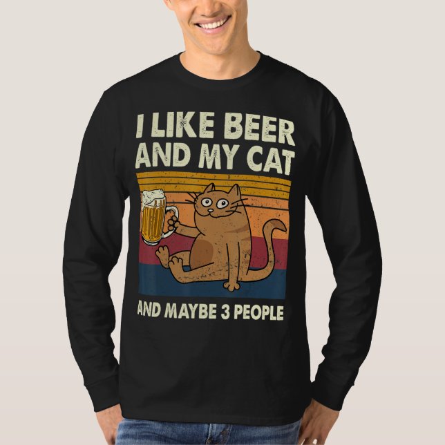Jag gillar öl och mitt katt och kanske 3 katter. t shirt (Framsida)