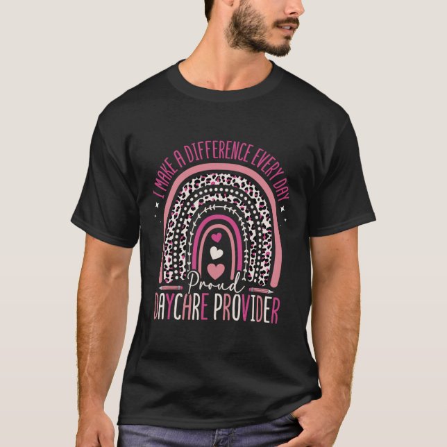 Jag gör skillnad varje dag - Boho regnbågsdagis T Shirt (Framsida)