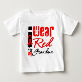 Jag ha på sig ett rött band för min mormor tröja