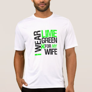 Jag ha på sig limefruktgrönt för min t shirt