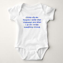 Jag ha på sig sällan underkläder t-shirt