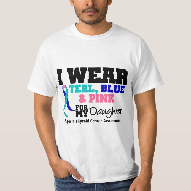 Jag ha på sig Thyroidcancerbandet för min dotter Tee (Framsida)