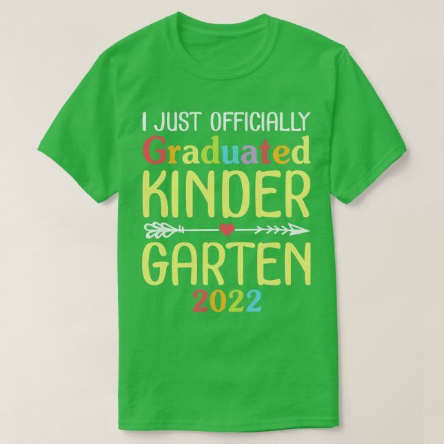 Jag har bara officiellt studerat Kindergarten 2022 T Shirt (Design framsida)