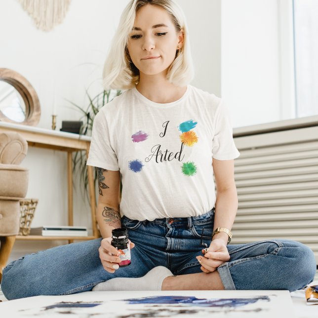 Jag har konstlat konstnärer som målar grafik t shirt (Skapare uppladdad)