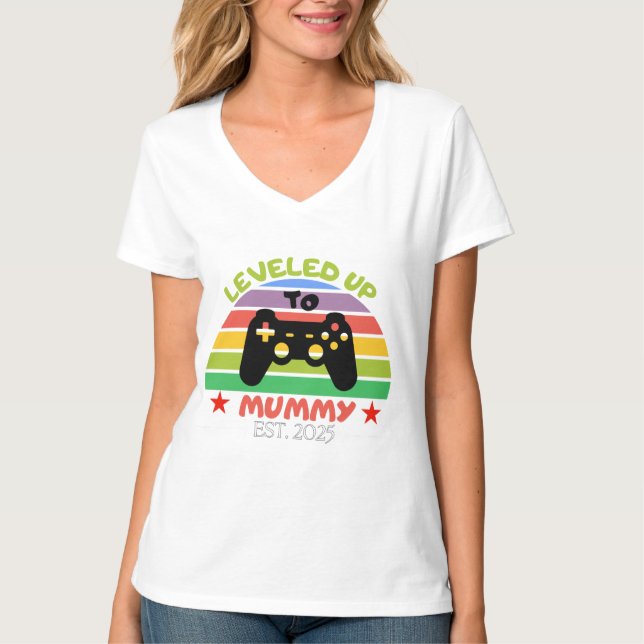 Jag har lotsat upp till Mummy Funny Gamer Est. 202 T Shirt (Framsida)