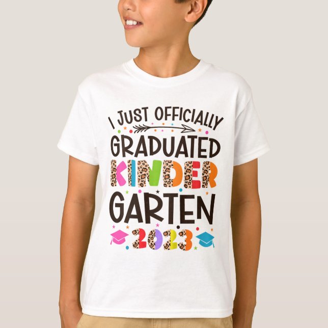 Jag har officiellt klassat Kindergarten Studenten  T Shirt (Framsida)