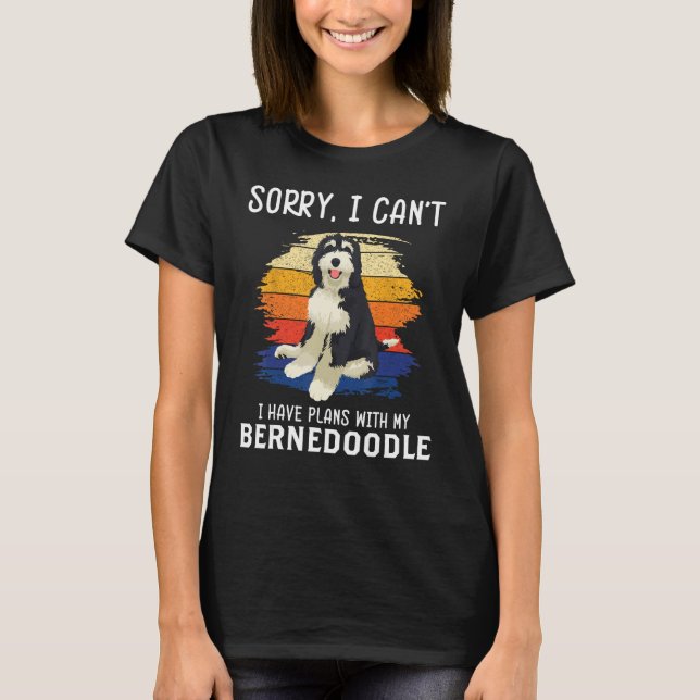 Jag har planer med min Bernedoodle Rolig hund Älsk T Shirt (Framsida)