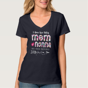 Jag har två titlar på Mamma och Nonna Blommigt T Shirt