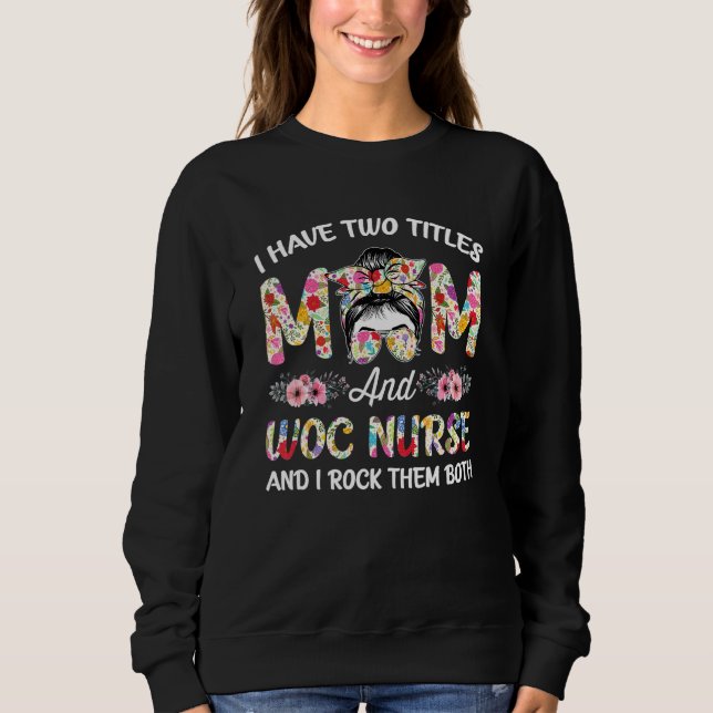 Jag har två titles Mamma & Woc Nurse Stethoscope R T Shirt (Framsida)