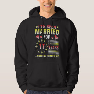 Jag har varit gift i 17 år. Inget Hoodie