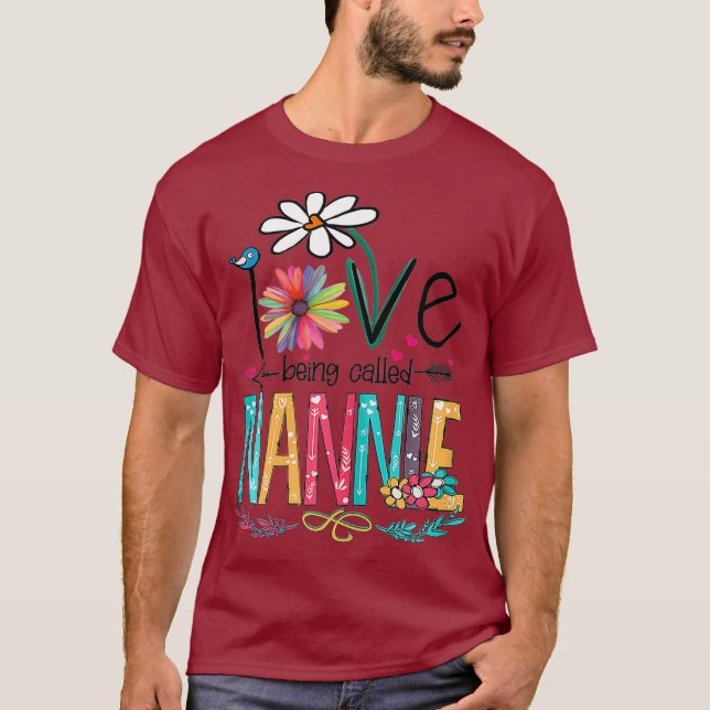 Jag heter Kärlek Nannie Sunblomma Mors dag T Shirt (Framsida)