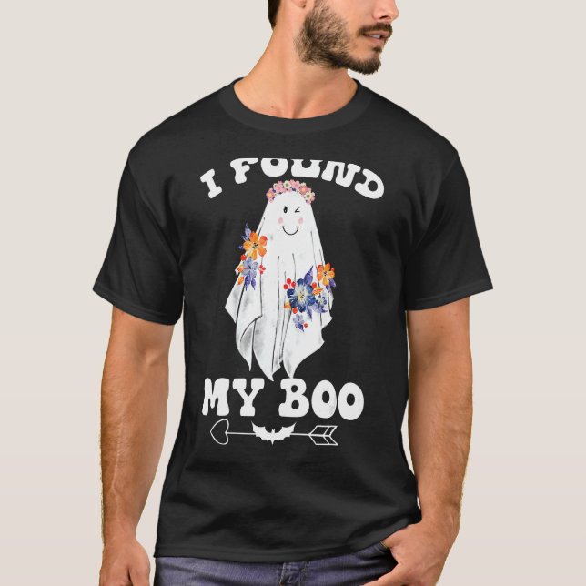 Jag hittade min boo. Hon hittade hennes boo Funny  T Shirt (Framsida)
