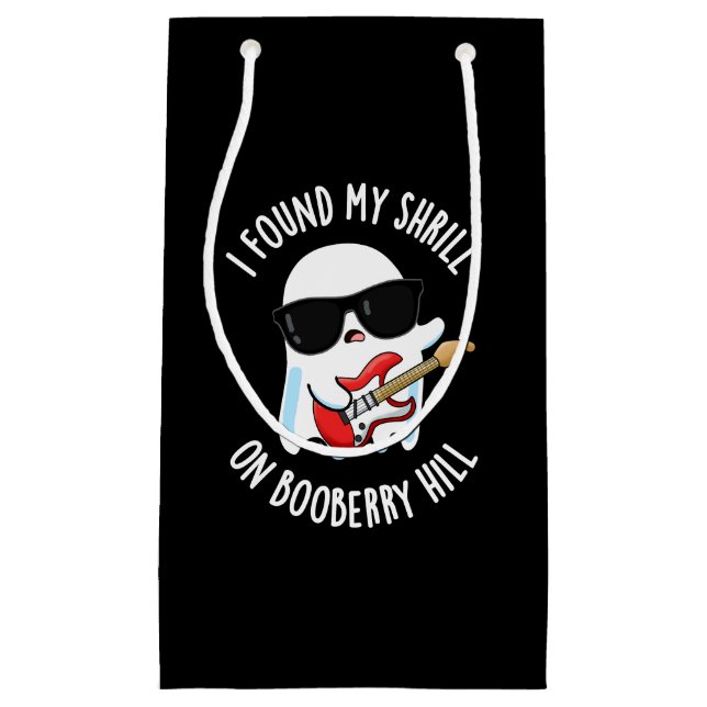 Jag hittade min shrill på Booberry Backe Mörk BG (Framsidan)