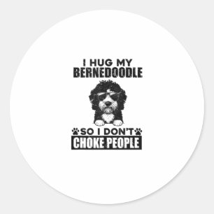 Jag Hug min Bernedoodle så jag inte kan välja folk Runt Klistermärke
