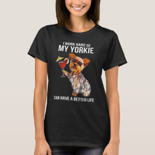 Jag jobbar hårt för Älskare-gåvor. T Shirt