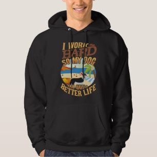 Jag jobbar hårt så att mitt husky kan få ett bättr hoodie