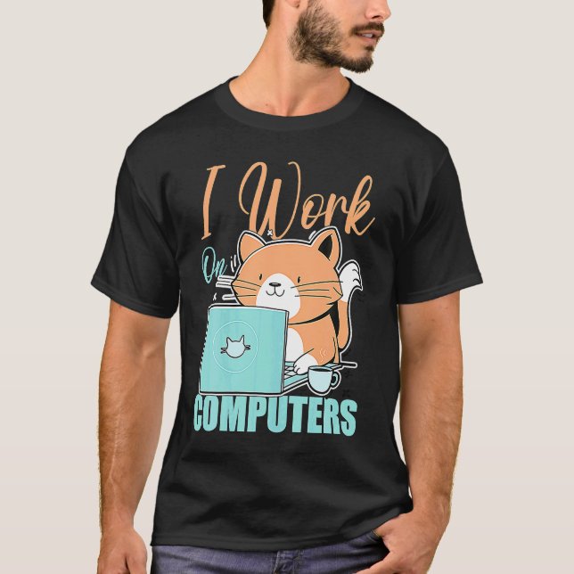 Jag Jobbar På Datorer Katt  Katt  Programmerare Ko T Shirt (Framsida)