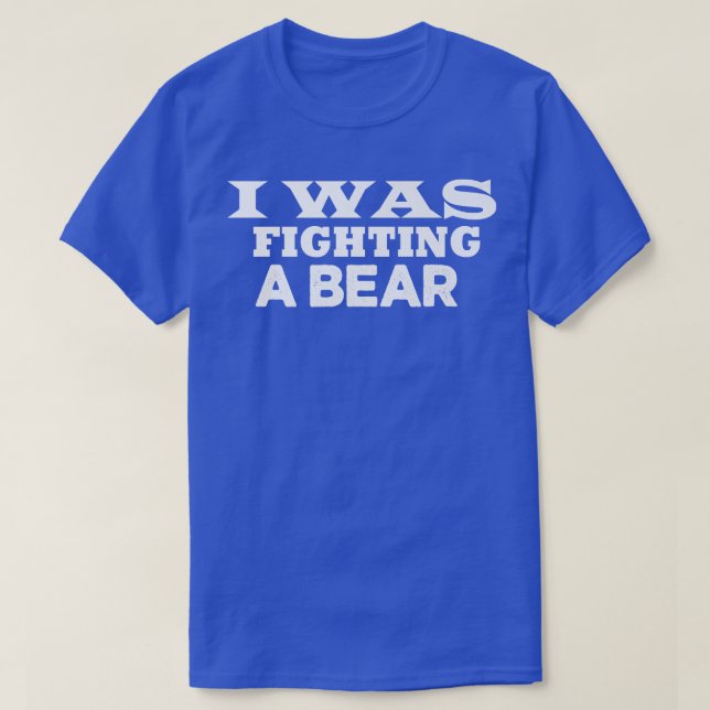 Jag kämpade mot en öronfunnen skadeindrivning. t shirt (Design framsida)
