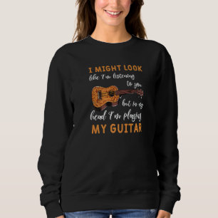 Jag kanske ser ut att lyssna på dig. t shirt