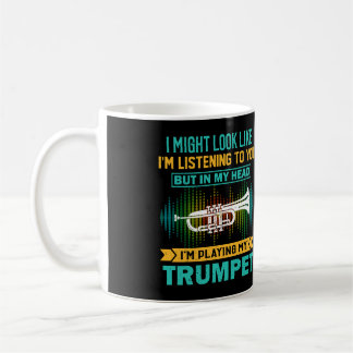 Jag kanske ser ut som om jag lyssnar - Crazy Trump Kaffemugg
