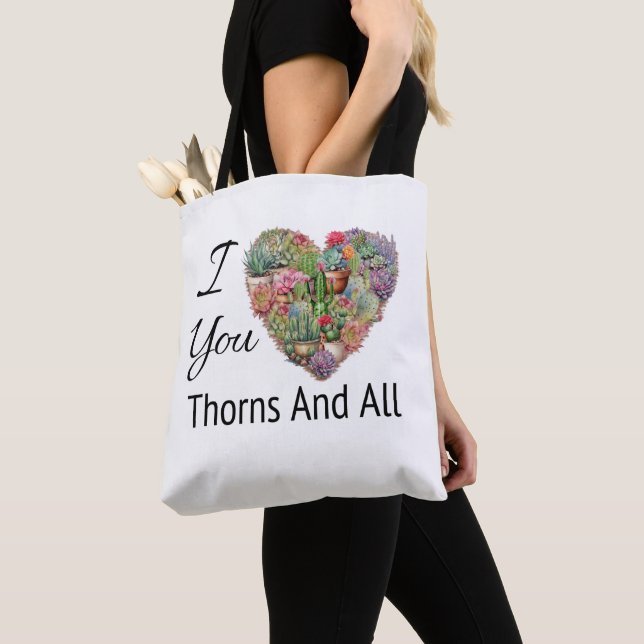 Jag Kärlek, du Thorns och alla Tygkasse (Närbild)