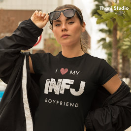 Jag Kärlek min Boyvän Personality Traits Valentine T Shirt