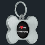 Jag ♥️ Kärlek My Labby Hund ID-bricka Husdjur<br><div class="desc">Märkre för identifiering av benform med svart Färg och vit skrift Färg som tryckts med anpassadets malltextfras I ♥️ kärlek My Labby Hund on Hats, Shirts and Pet Products by TheFabricSeal print on demand shop shop på Zazzle.com #ZazzleMade https://www.zazzle.com/store/thefabricseal Dessa anpassningsbar Bone-formade märkre är perfektens tillbehör till fyra-legerade vänner. Made...</div>