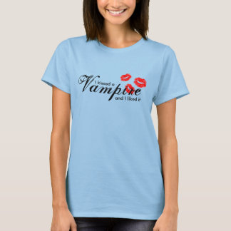 Jag Kisserade en Vampyre T-shirt