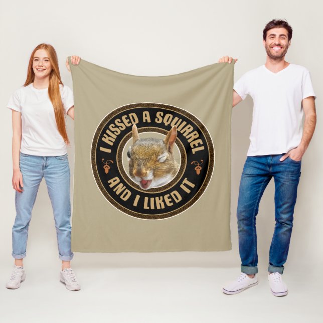 Jag knivade en ekorre - konstig parodi fleecefilt (På plats)