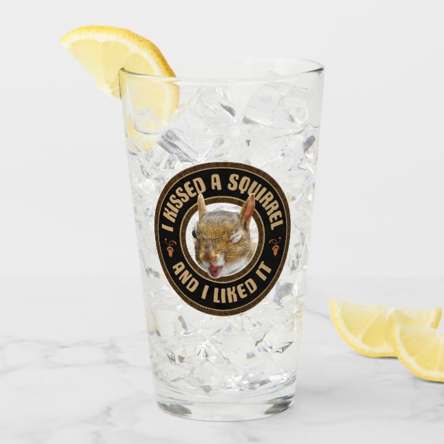 Jag knivade en ekorre - konstig parodi glaskopp (Framsida Ice)