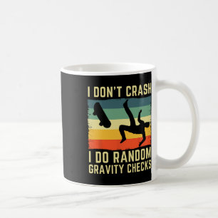 Jag kraschar inte jag gör slumpmässiga gravitation kaffemugg