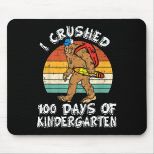 Jag krossade 100 dagar av Kindergarten Bigfoot 100 Musmatta