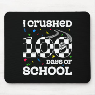 Jag krossade 100 dagars skoltävling racingbilar po musmatta