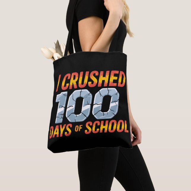 Jag krossade 100 skoldagar tygkasse (Närbild)