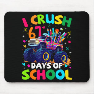 Jag krossar 67 dagar av skolan Monster Truck Meme Musmatta