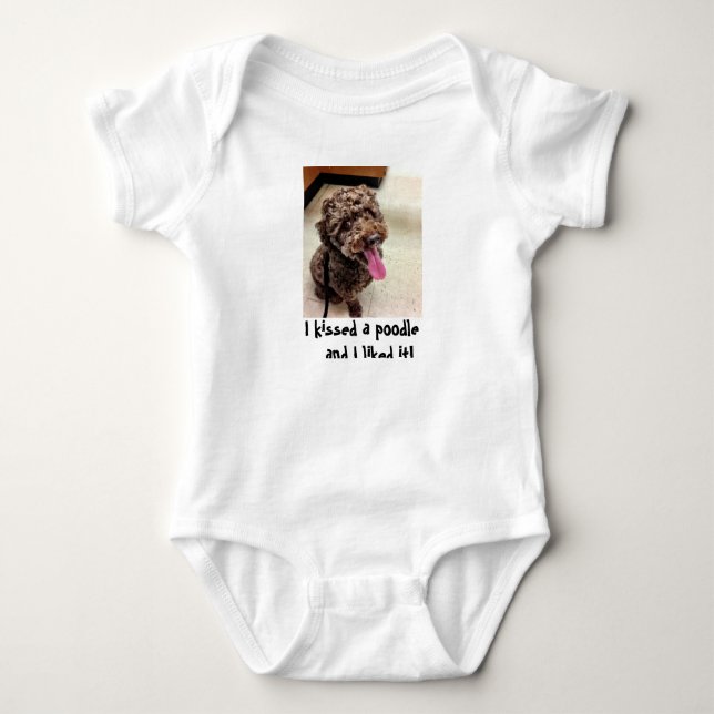 Jag kysste en pudel t shirt (Framsida)