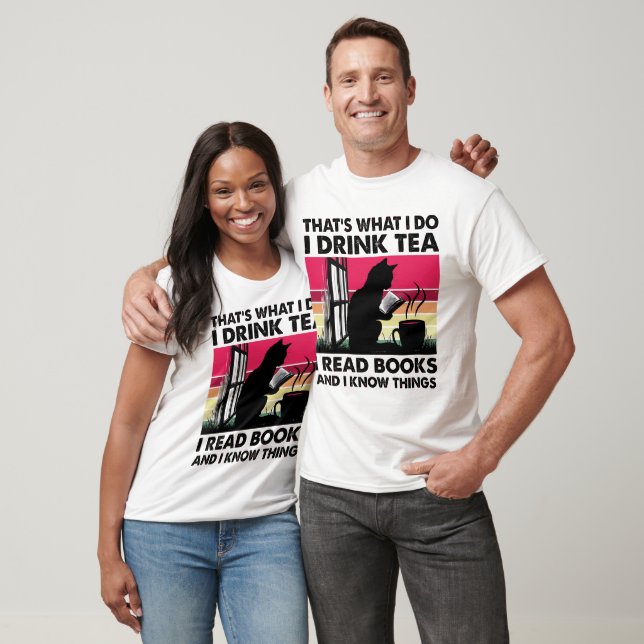 Jag läser böcker och jag vet saker t shirt (Unisex)