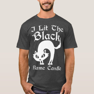 Jag låter den svarta lammet i halloween-dräkten. t shirt