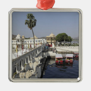 Jag Mandir-palatset, Picholasjön, Udaipur, Indien. Julgransprydnad Metall