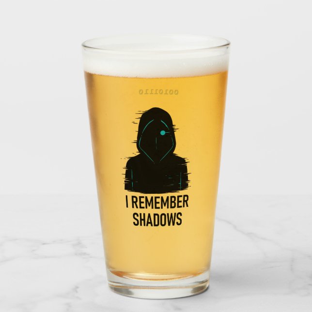 Jag minns skuggor - Glitched Hooded Figur Design Glaskopp (Framsida fylld)