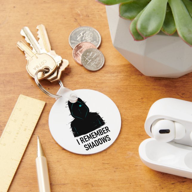 Jag minns skuggor - Glitched Hooded Figur Design Nyckelring (Skrivbord)