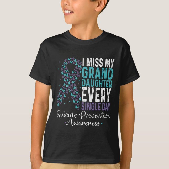 Jag missar min mordotter varje dag. t shirt (Framsida)