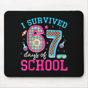 Jag överlevde 67 dagar i skolan meme sex sju veten musmatta